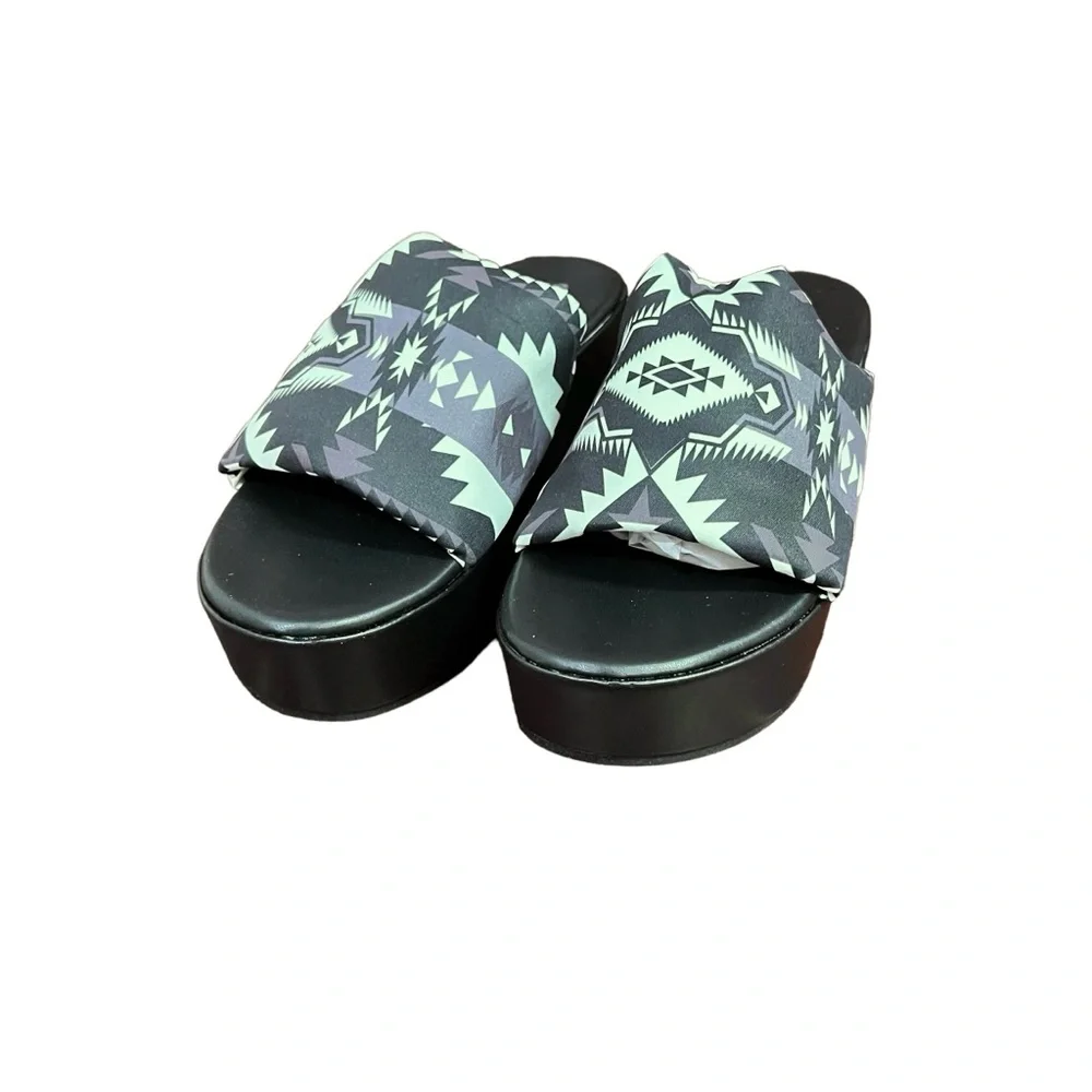 Crazy Train 90s Platty Aztec Bold Black & White Sandal Wedges Platform Slides 9 - Picture 3 of 8